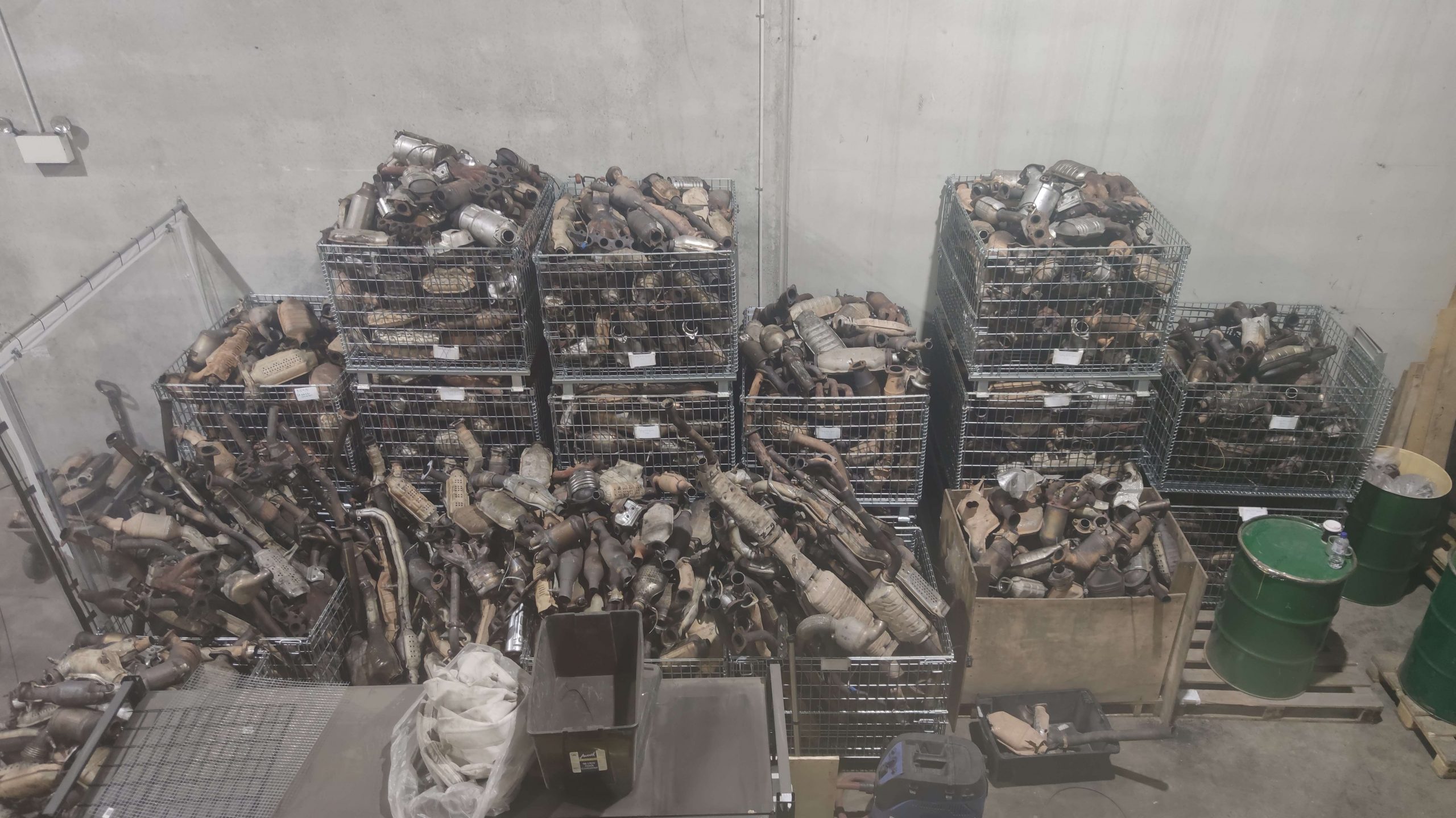 Catalytic converters WasteOutlet